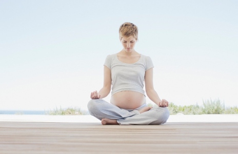 какие позы йоги можно выполнять беременным